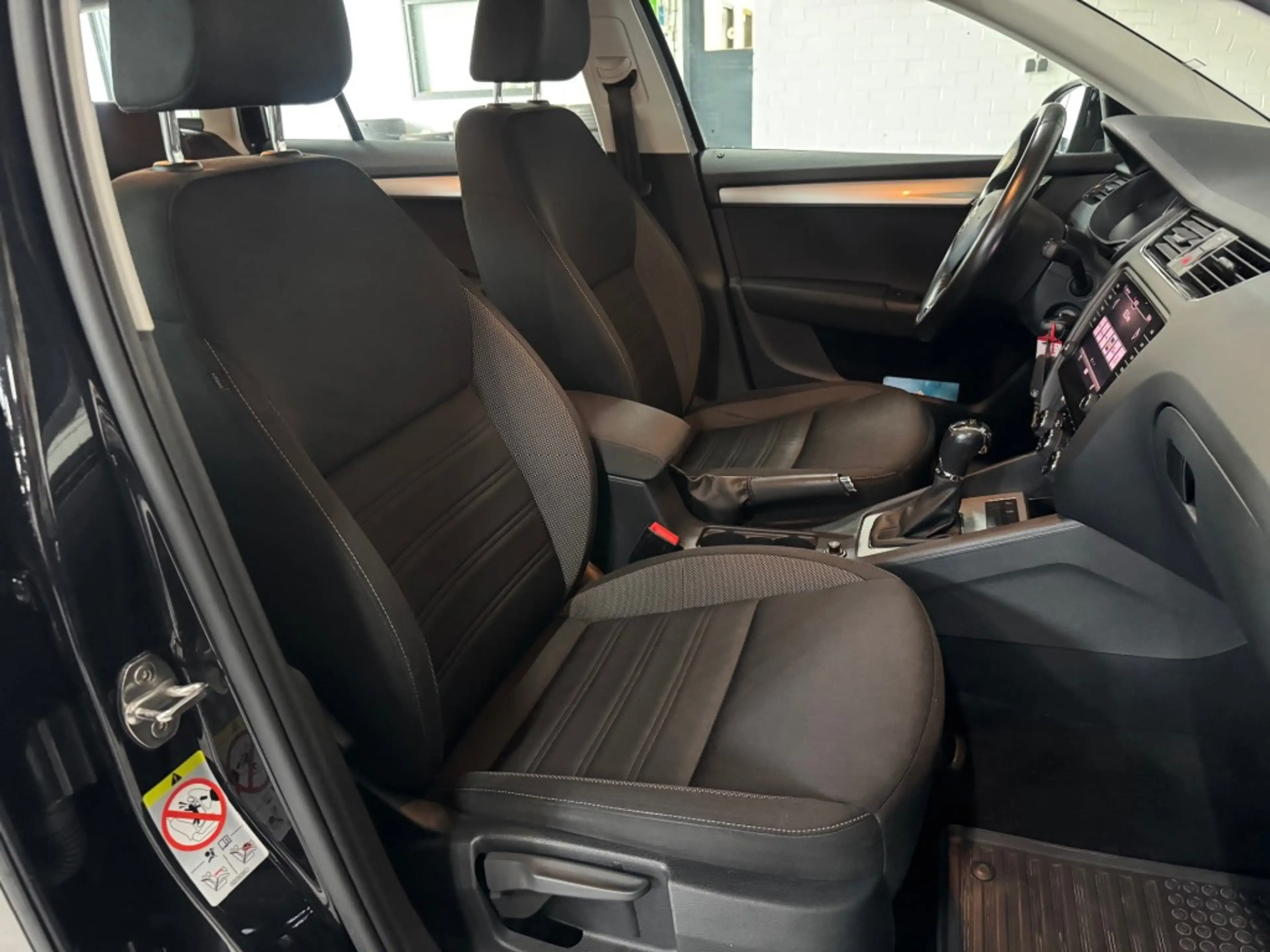 Skoda Octavia DRIVE — photo 16