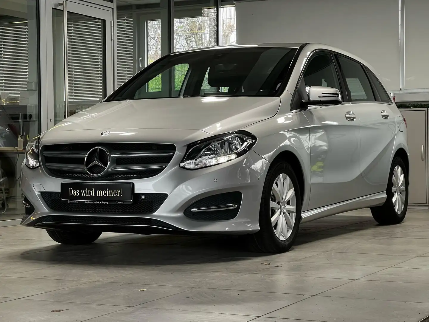 Mercedes-Benz B 180 d Style NAVI PDC KLIMA+SITZHEIZUNG+EURO6+++ Argent - 1