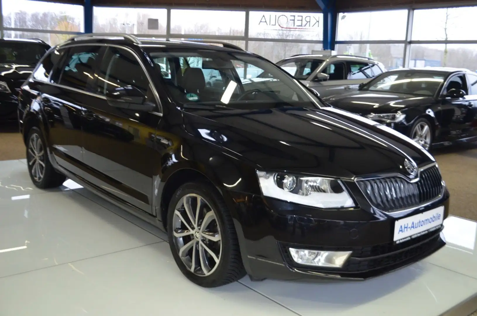 Skoda Octavia Combi Edition Bi-XENON / KLIMAAUTO./ PDC Nero - 2