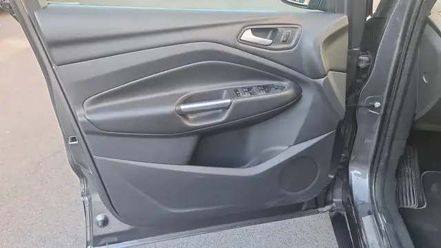 Ford Kuga view 7
