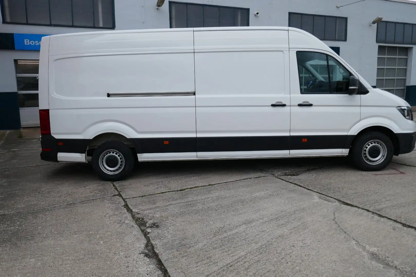 Volkswagen Crafter Kasten 35 lang Maxi Hochdach L4H3 Weiß - 2