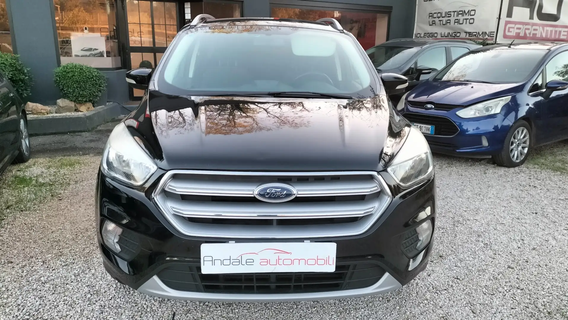 Ford Kuga Kuga 1.5 TDCI 120 CV S&S 2WD Titanium Nero - 2