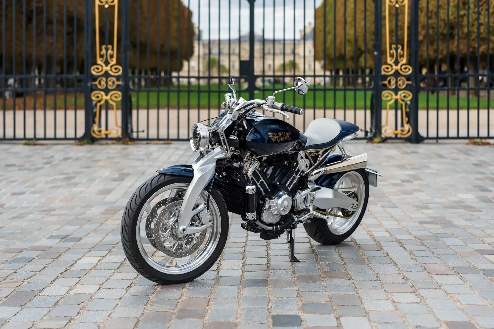 Brough Superior Lawrence - 1 of 188, only 370 kms, blue carbon Bleu - 1