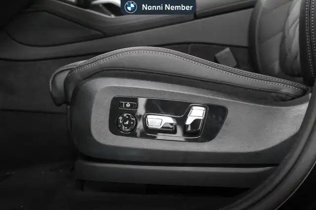 BMW X6 view 15