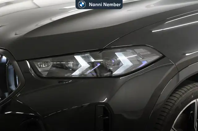 BMW X6 view 5