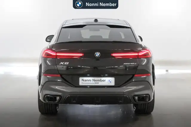 BMW X6 view 4