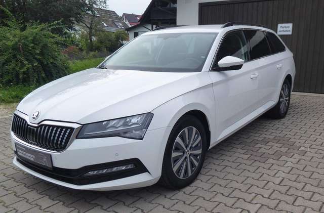 Imagine Skoda Superb Combi 2.0 TDI DSG Ambition/LED/ACC/NAVI/17"ALU/SHZ