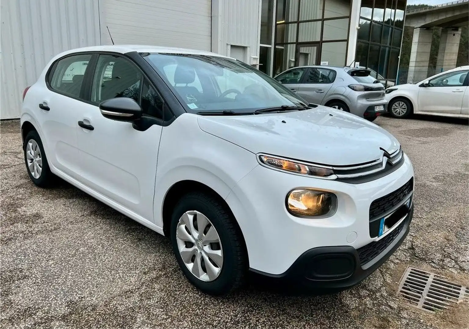 Citroen C3 live 1.2i 68 chv 6490 euros Blanc - 2