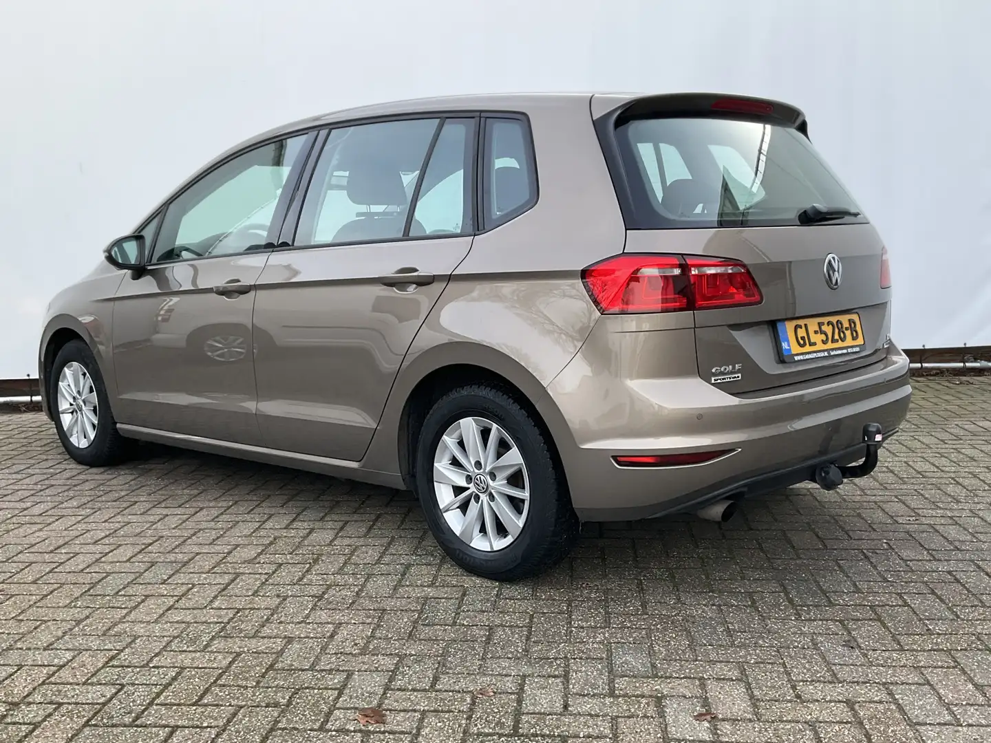Volkswagen Golf Sportsvan 1.2 TSI Hoogzitter Airco Trekhaak Cruise Parksens Jaune - 2