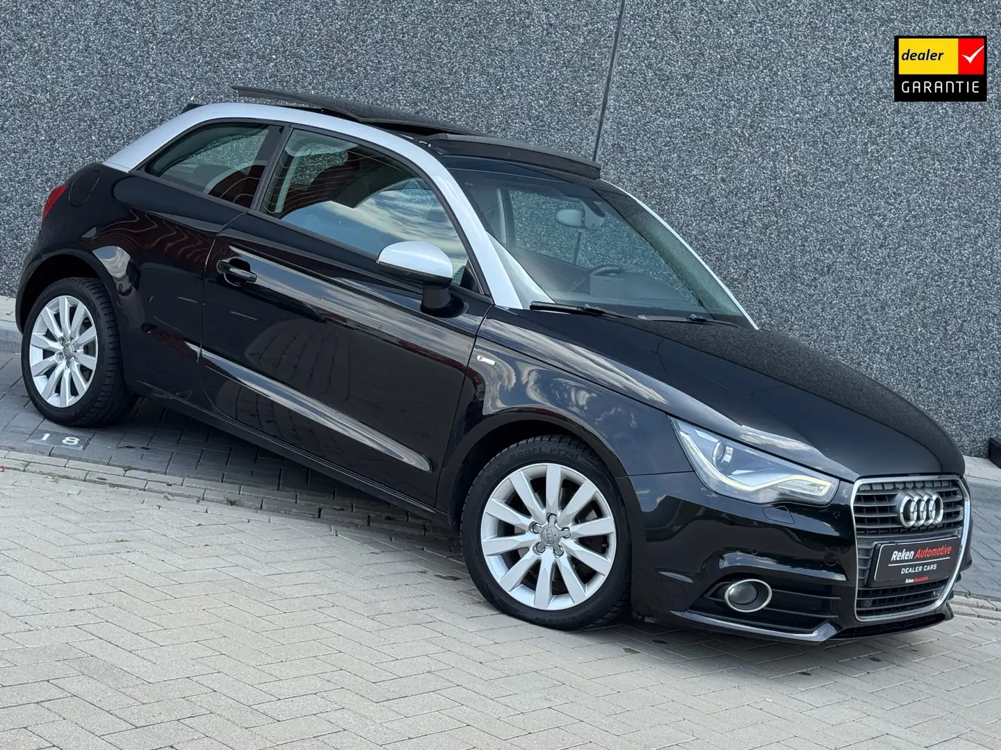 Audi A1 1.4 TFSI S-line Automaat Panorama dak Navi Cruise Zwart - 1