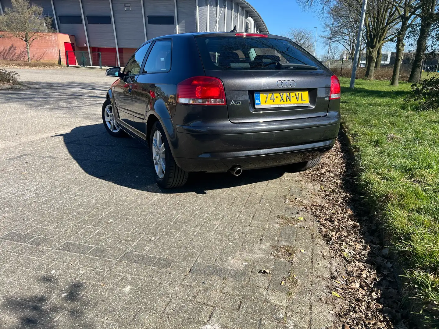 Audi A3 1.6 FSI Attr. PL Bns Grijs - 2