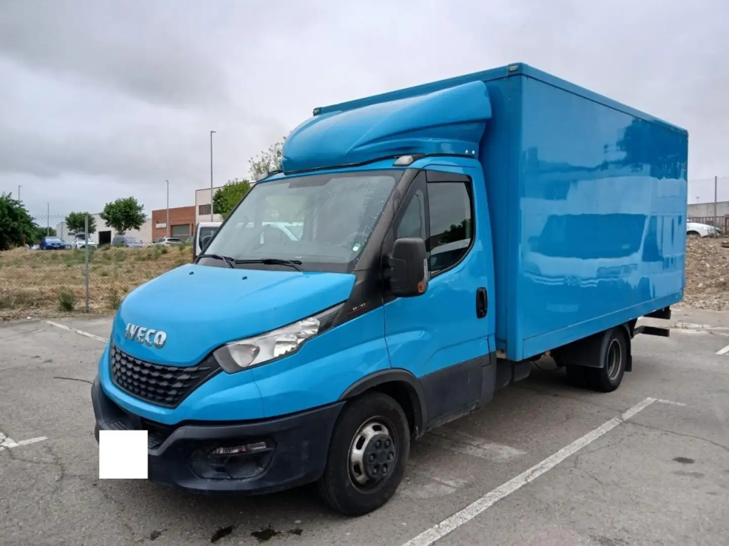 Iveco Daily Chasis Cabina 35C16 3750 160 Azul - 1