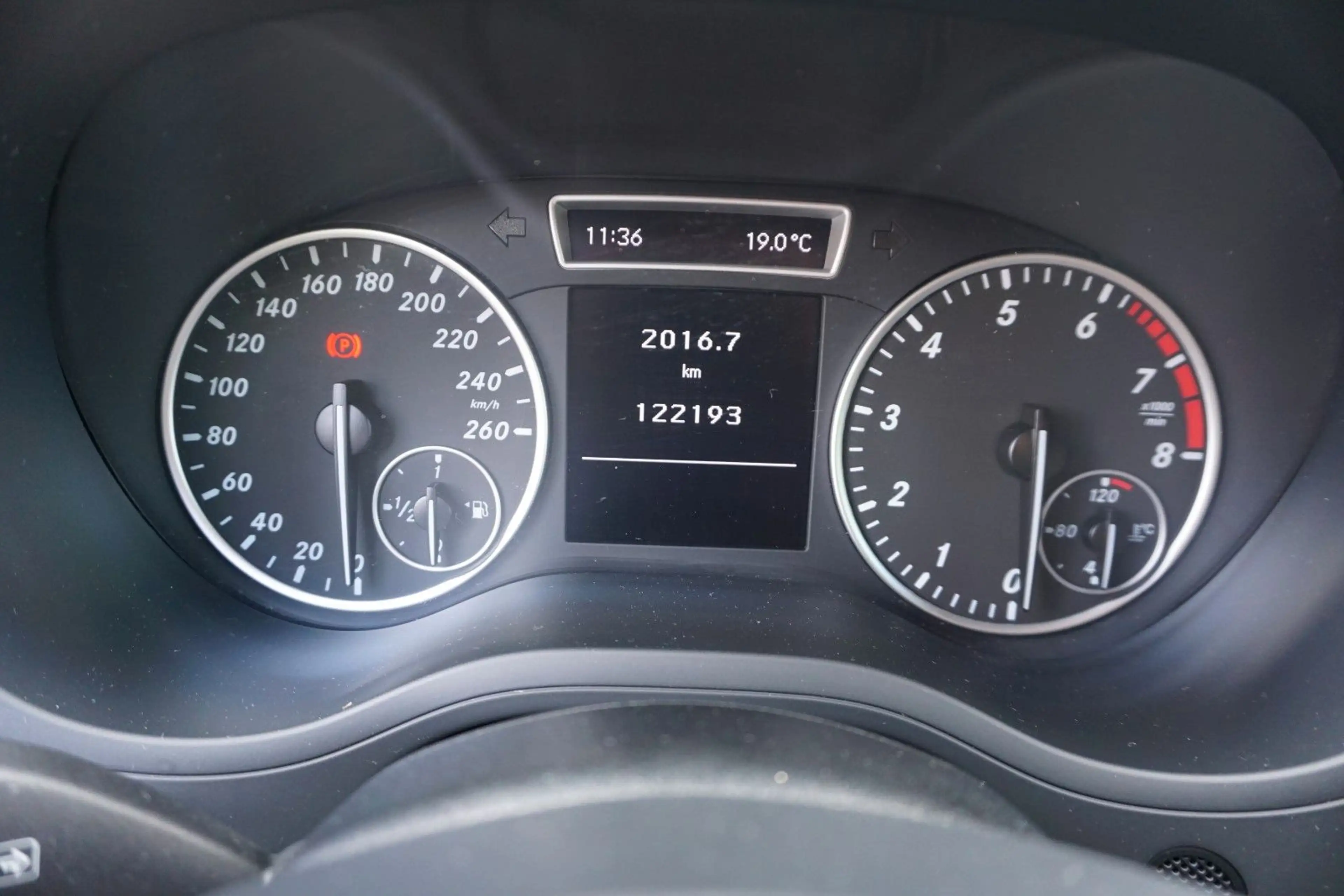 Mercedes-Benz B 200 BlueE.*Sitzheizung*Xenon*Navi*Garantie* — photo 15