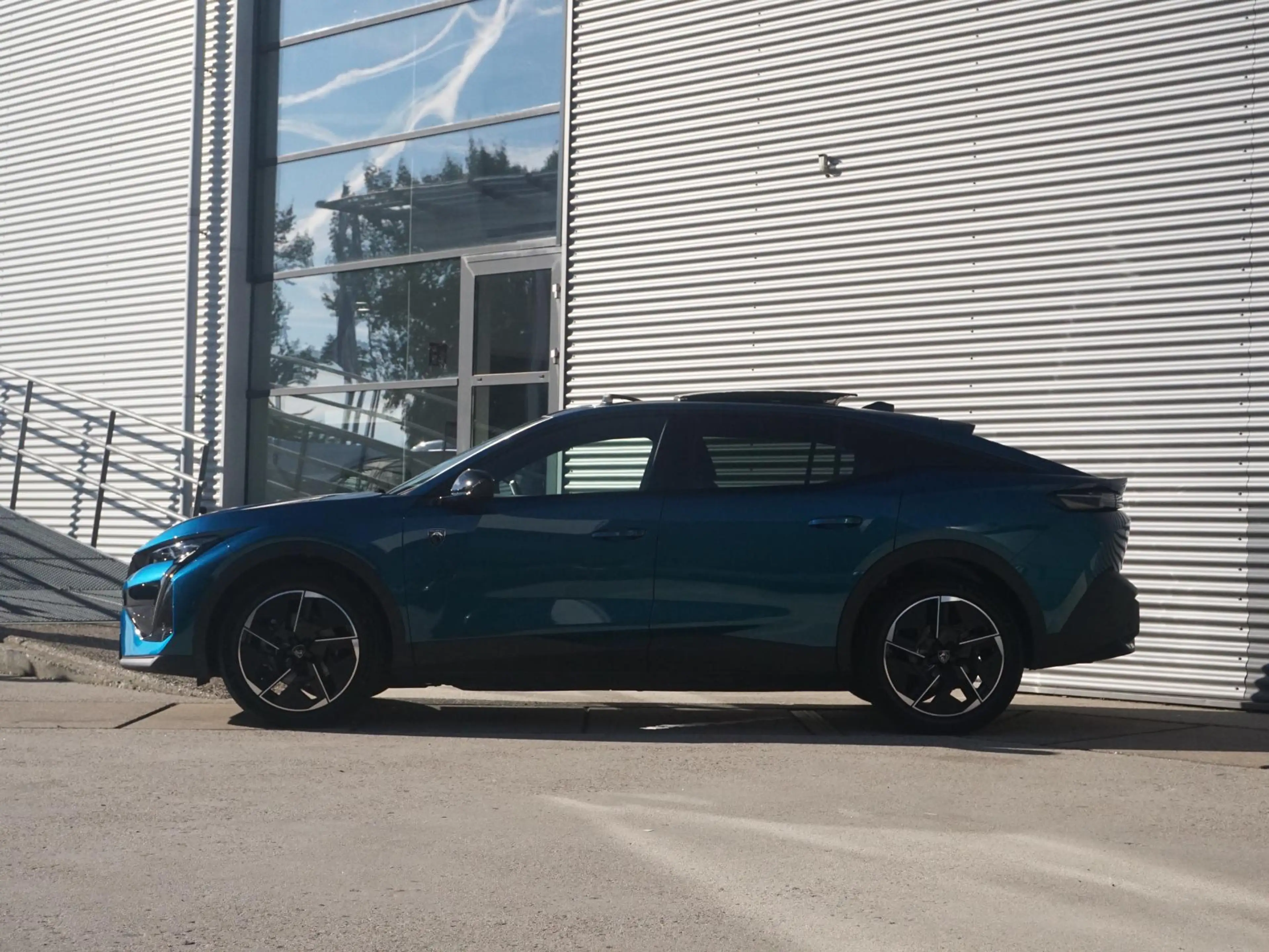 Peugeot 408 e-408 GT Avantage 58 kWh Panoramadak — photo 5