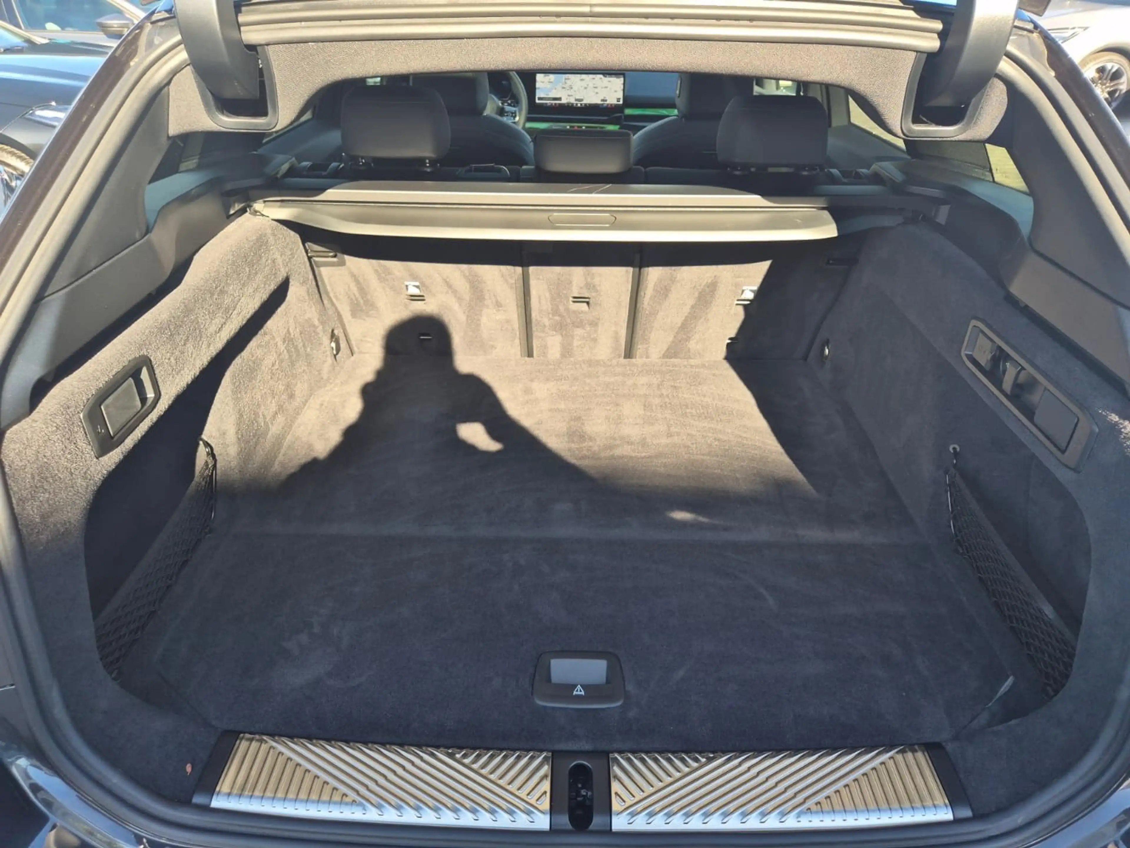 BMW 540 d xD M-Sport PRO Pano*Innov.* Travel*AHK*20" — photo 15