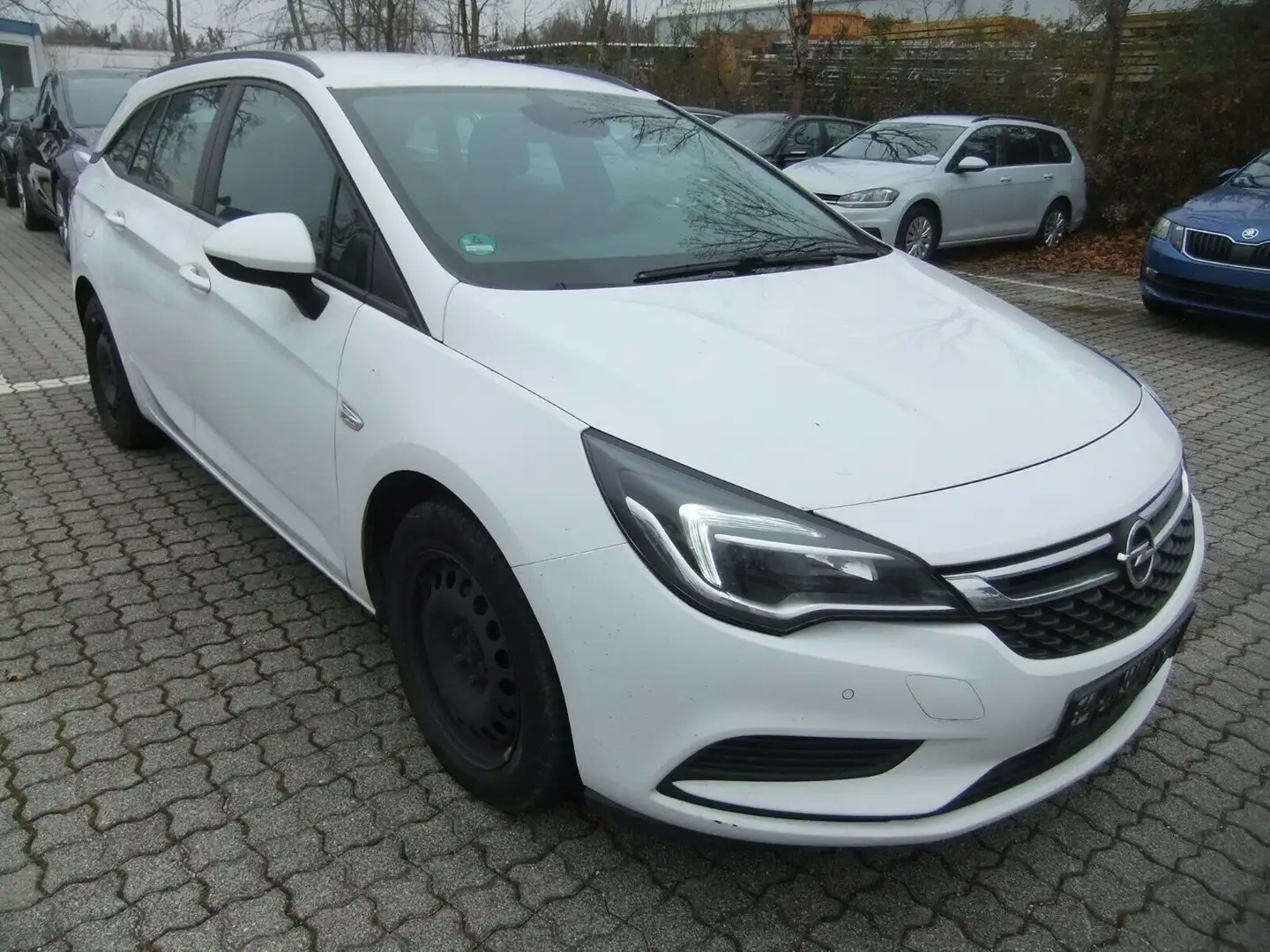 Opel Astra 1.6CDTI Edition Navi Euro 6 1.Hand 8fachRf Weiß - 2