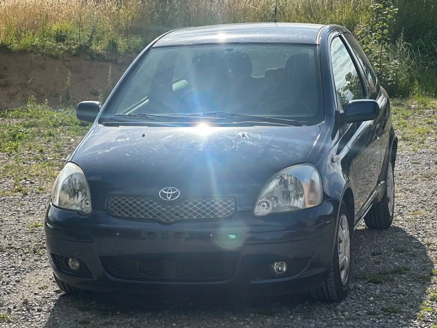 Toyota Yaris 1.3i VVT-i 16v Linea Sol Blu/Azzurro - 1