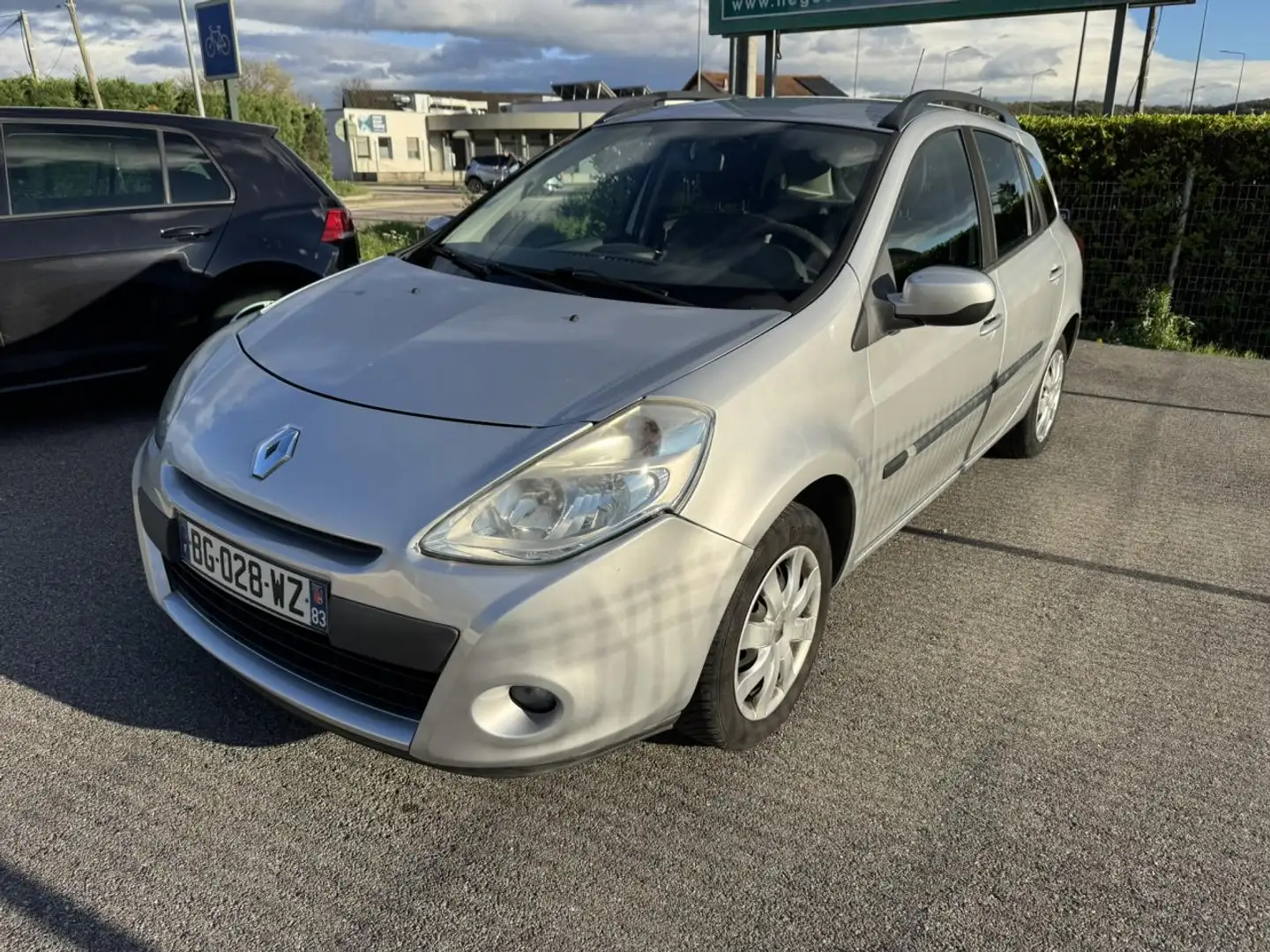 Renault Clio Clio Estate TCe - 100  III BREAK Expression Clim PHASE 2 Gris - 1