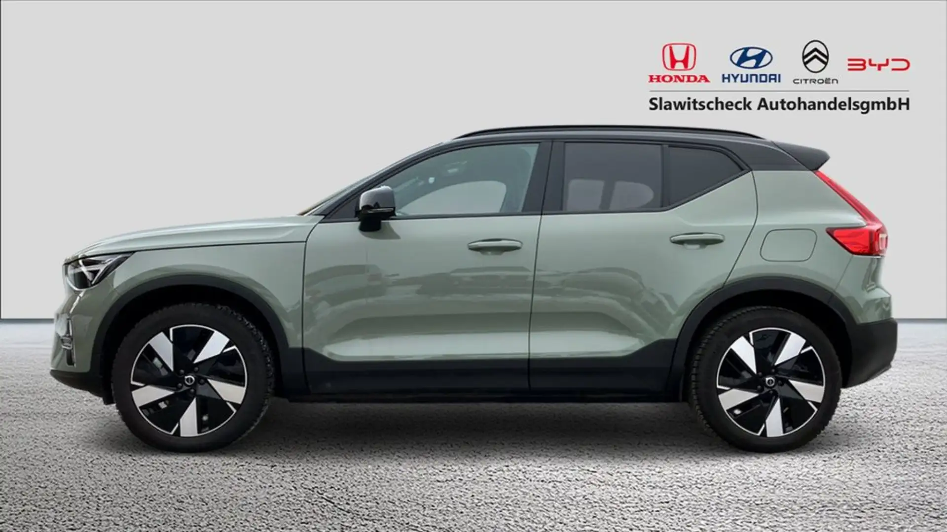 Volvo XC40 Recharge Pure Electric 82kWh Recharge Twin Pl Grün - 2