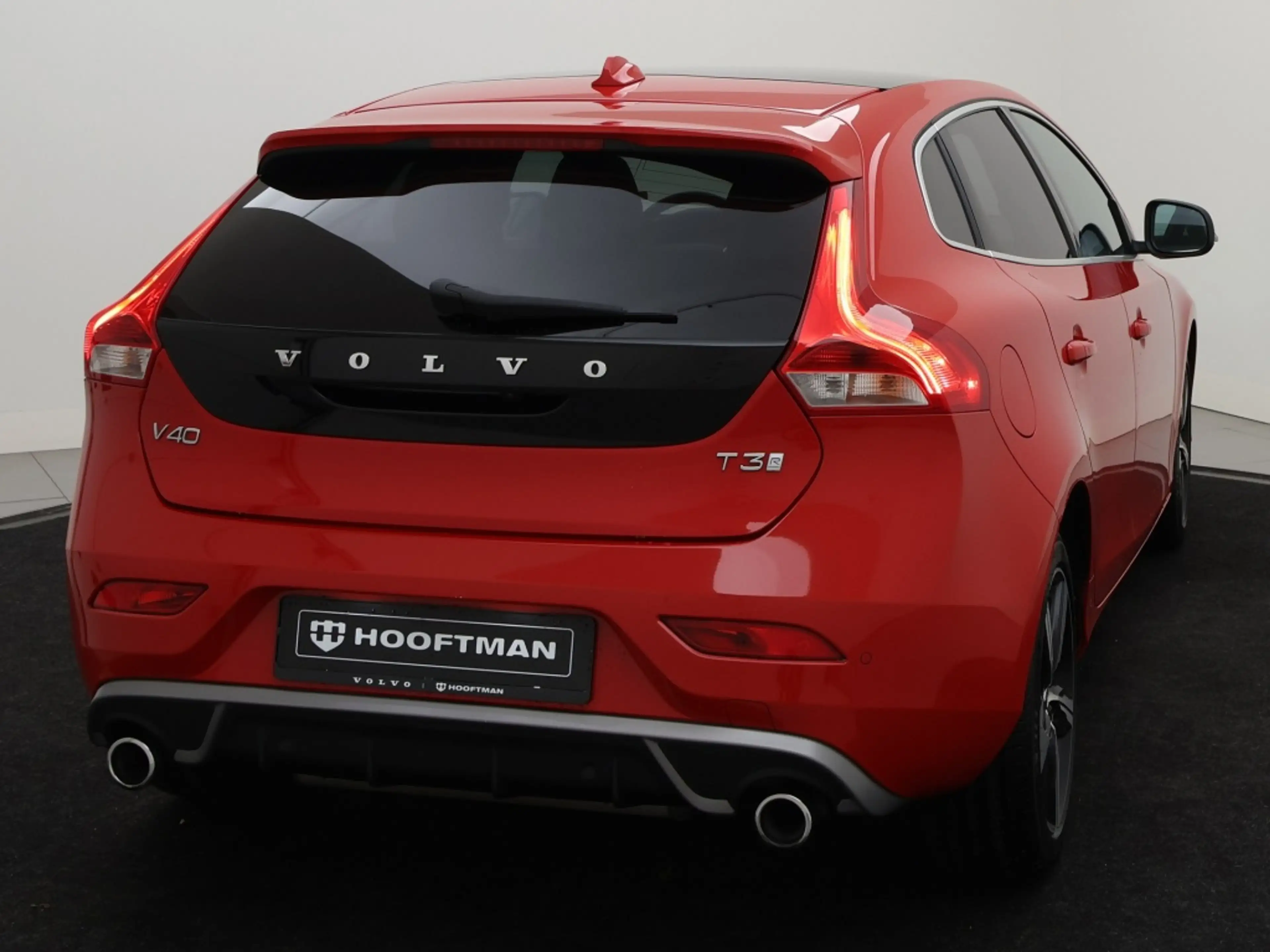 Volvo V40 T3 AUT(6) POLAR+ SPORT PANORAMADAK LEDER HARMAN KA — photo 5