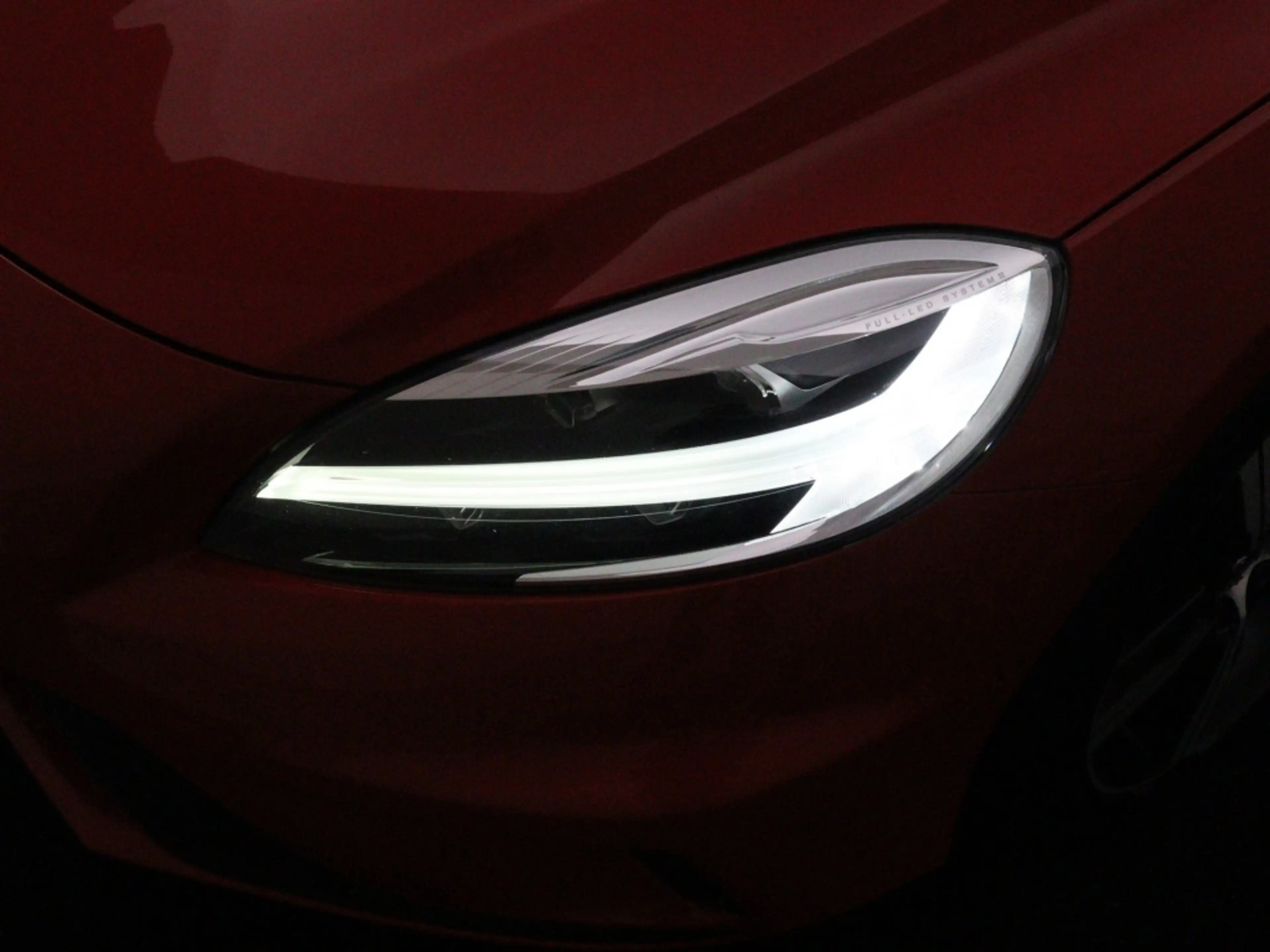 Volvo V40 T3 AUT(6) POLAR+ SPORT PANORAMADAK LEDER HARMAN KA — photo 12