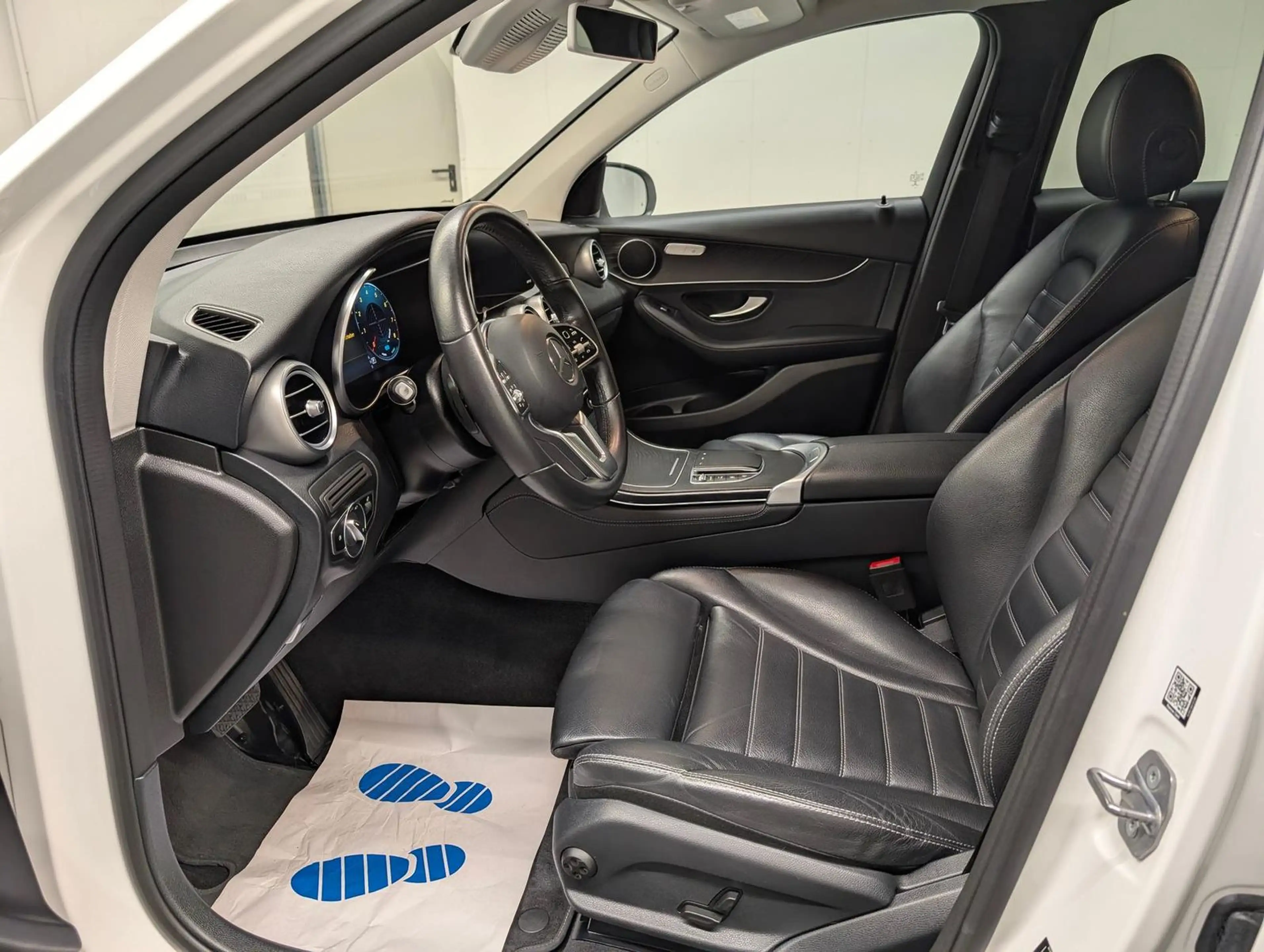 Mercedes-Benz GLC 300 4Matic Multibeam/Navi/AHK/SHZ/360°/20-LM — photo 9
