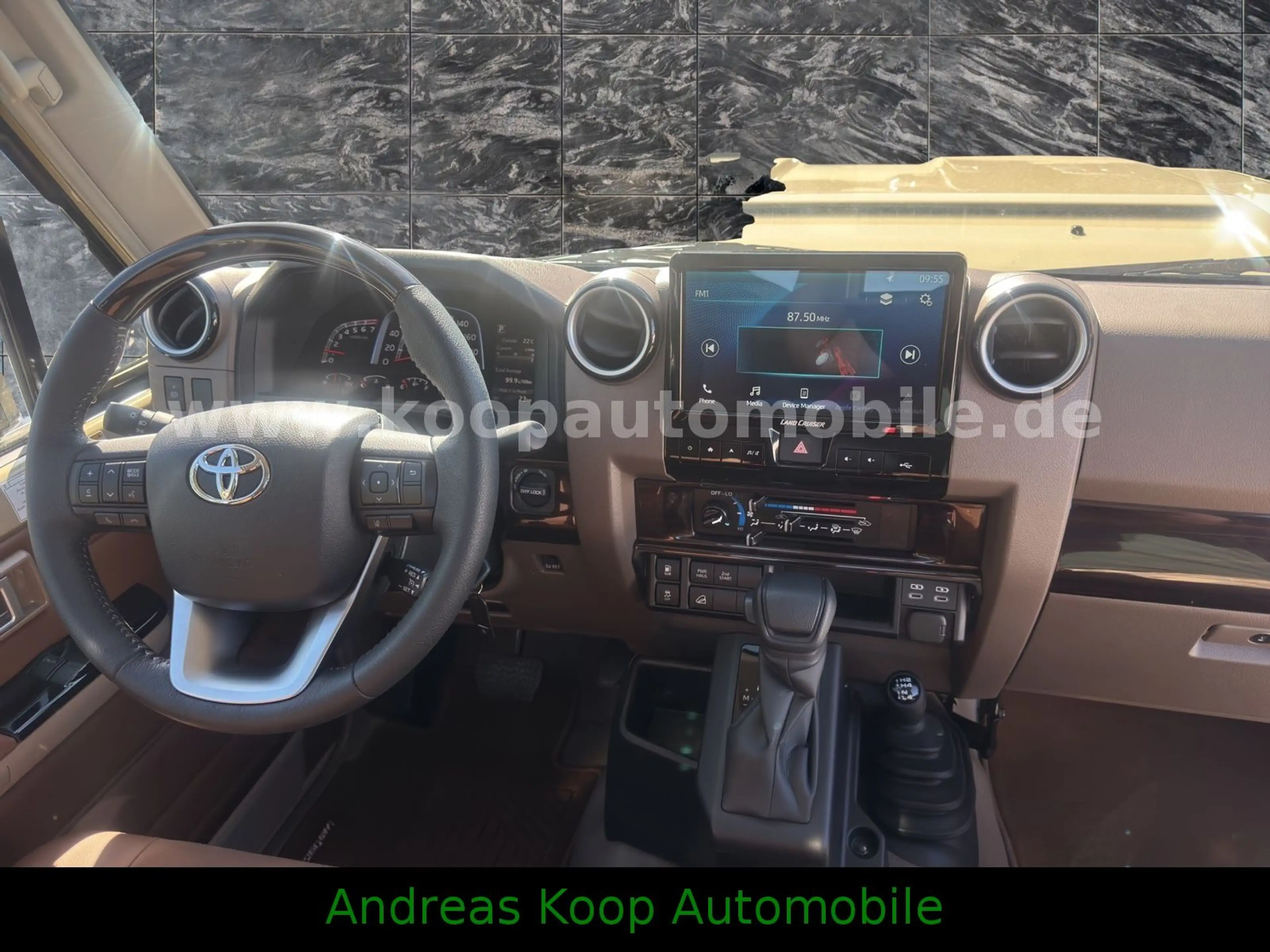 Toyota Land Cruiser GRJ 79 SC Aut. LX-Z LED ALU SOFORT — photo 6