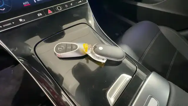 Mercedes-Benz C-Class view 18