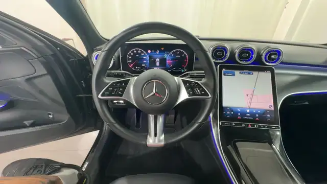 Mercedes-Benz C-Class view 20
