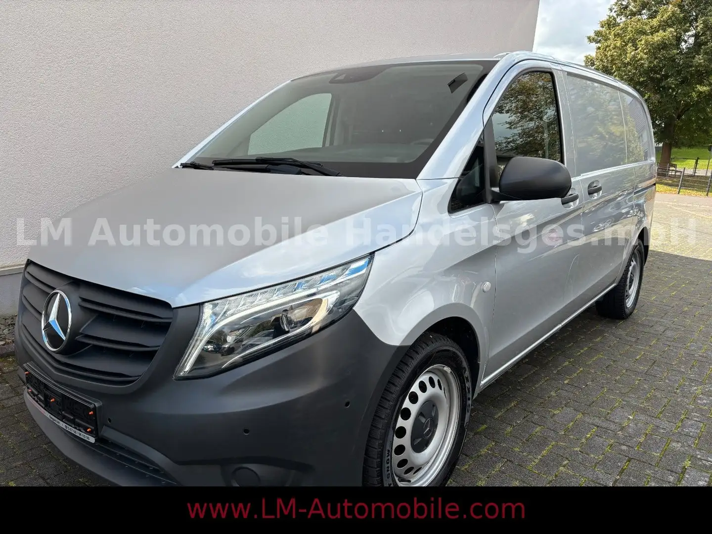 Mercedes-Benz Vito 114 CDI RWD*Sortimo*Automatik*LED*SH* Silber - 1