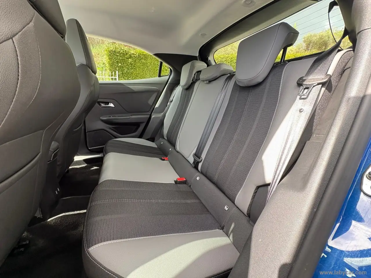 Opel Mokka 1.2 Turbo Elegance 15