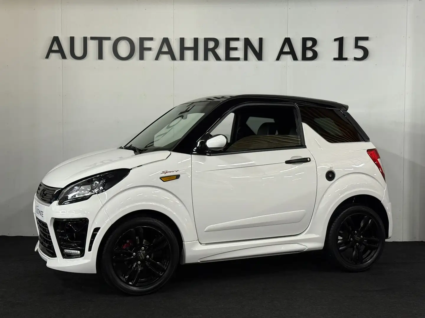 Ligier JS 50 Sport, Luxe, DCI, Carplay, Inkl Lieferung Blanc - 1