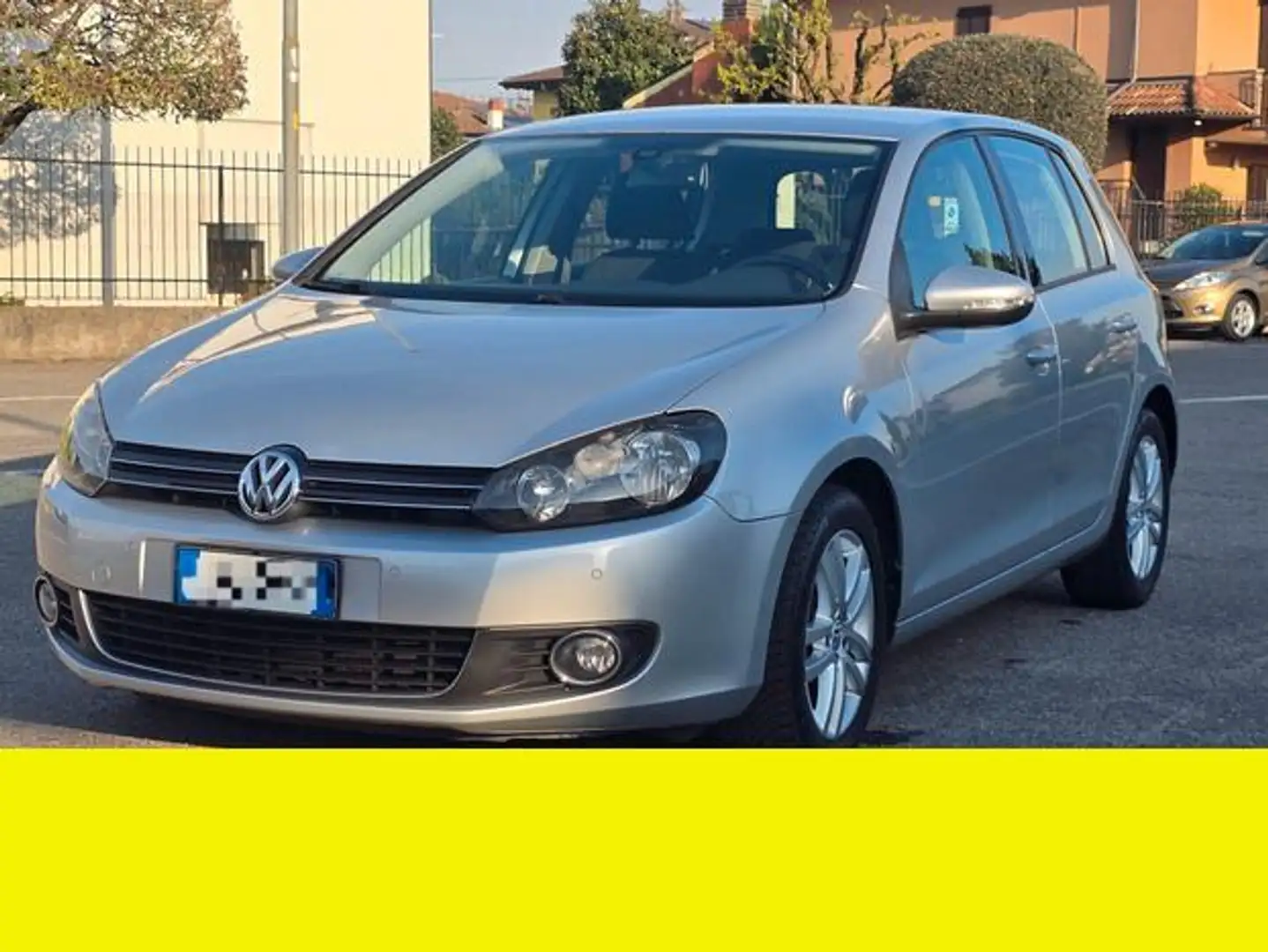 Volkswagen Golf - 1