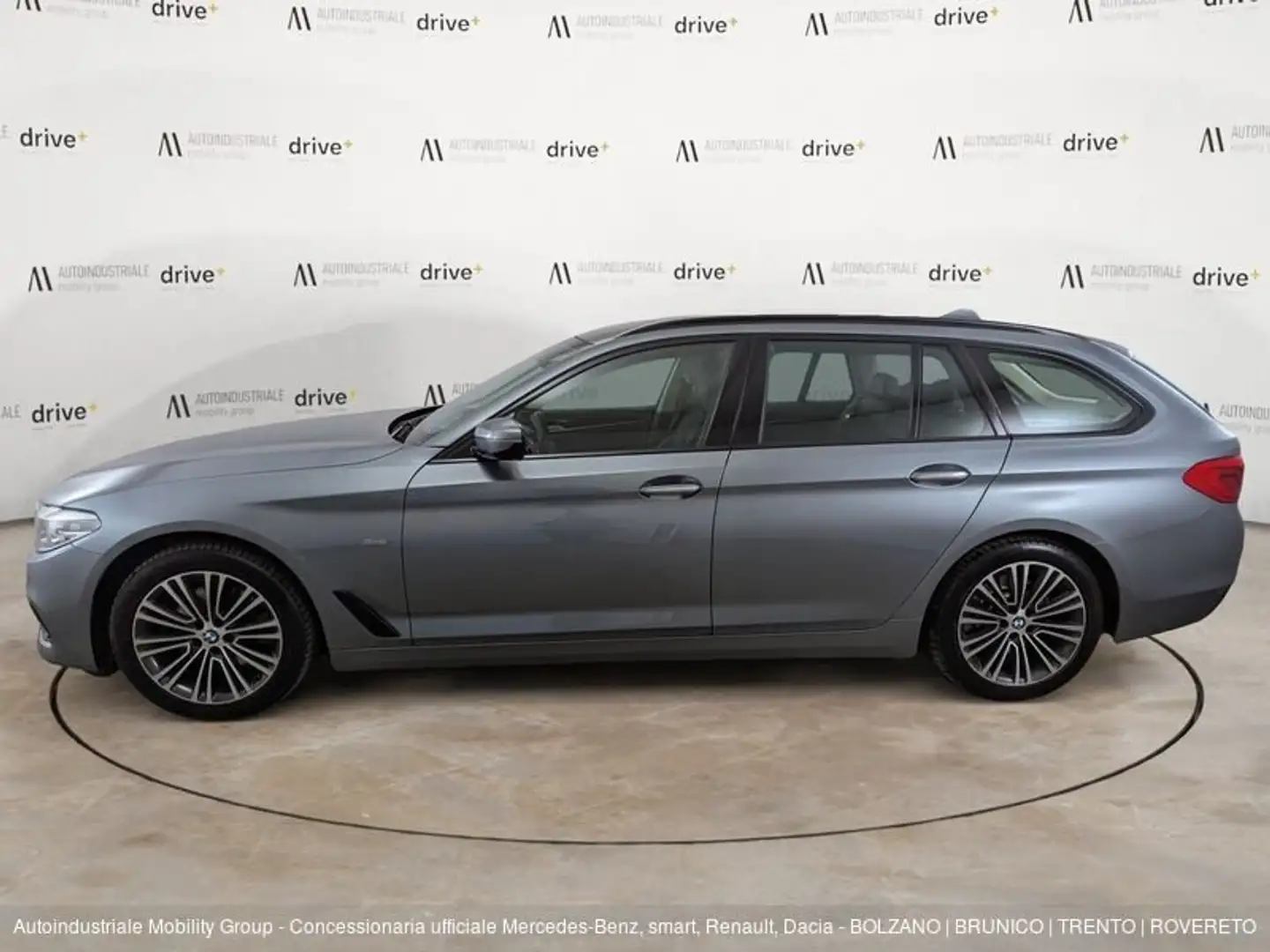 BMW 520 520D S.W. XDRIVE TOURING LUXURY Grigio - 2