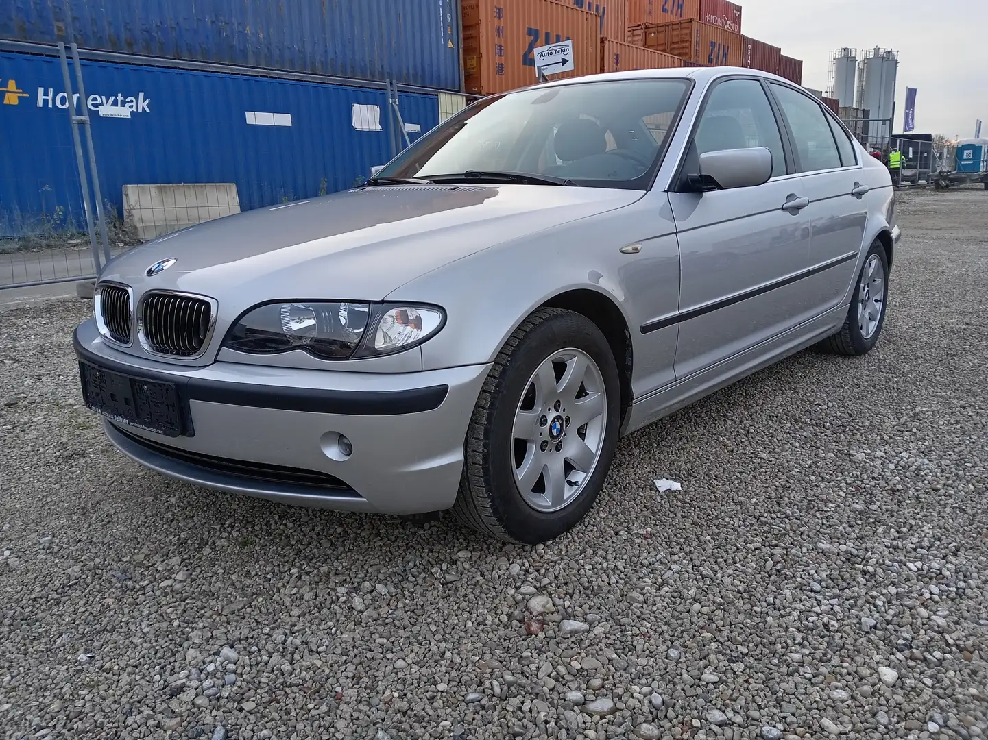 BMW 320 320i Automatik, Tüv. Neu. Klima,12x Bereift Silber - 1