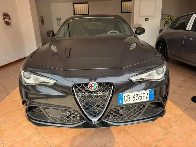 Alfa Romeo Giulia 2.9 V6 Bi-Turbo Quadrifoglio