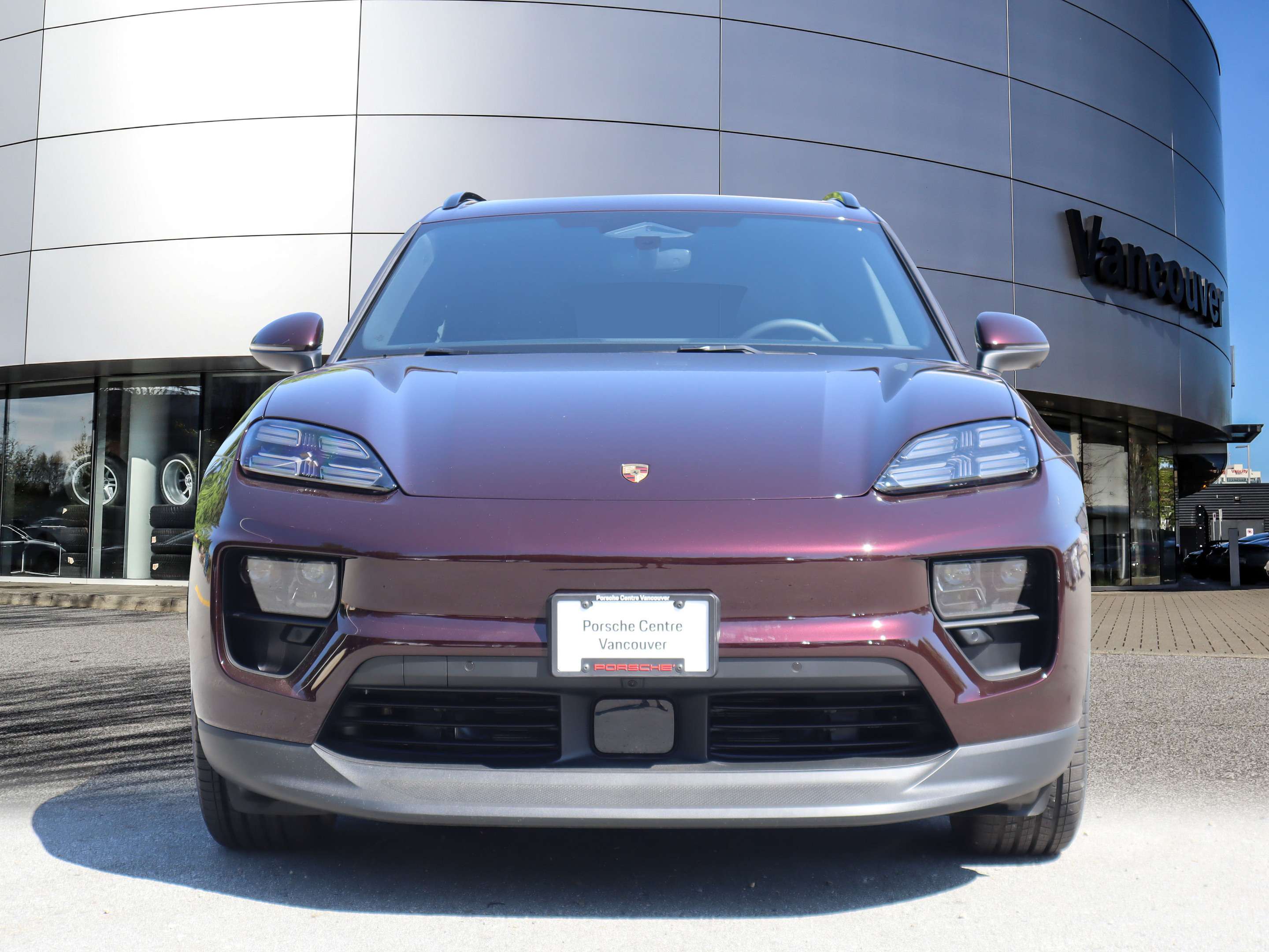 2025 Porsche Macan Electric 4 AWD thumb 8