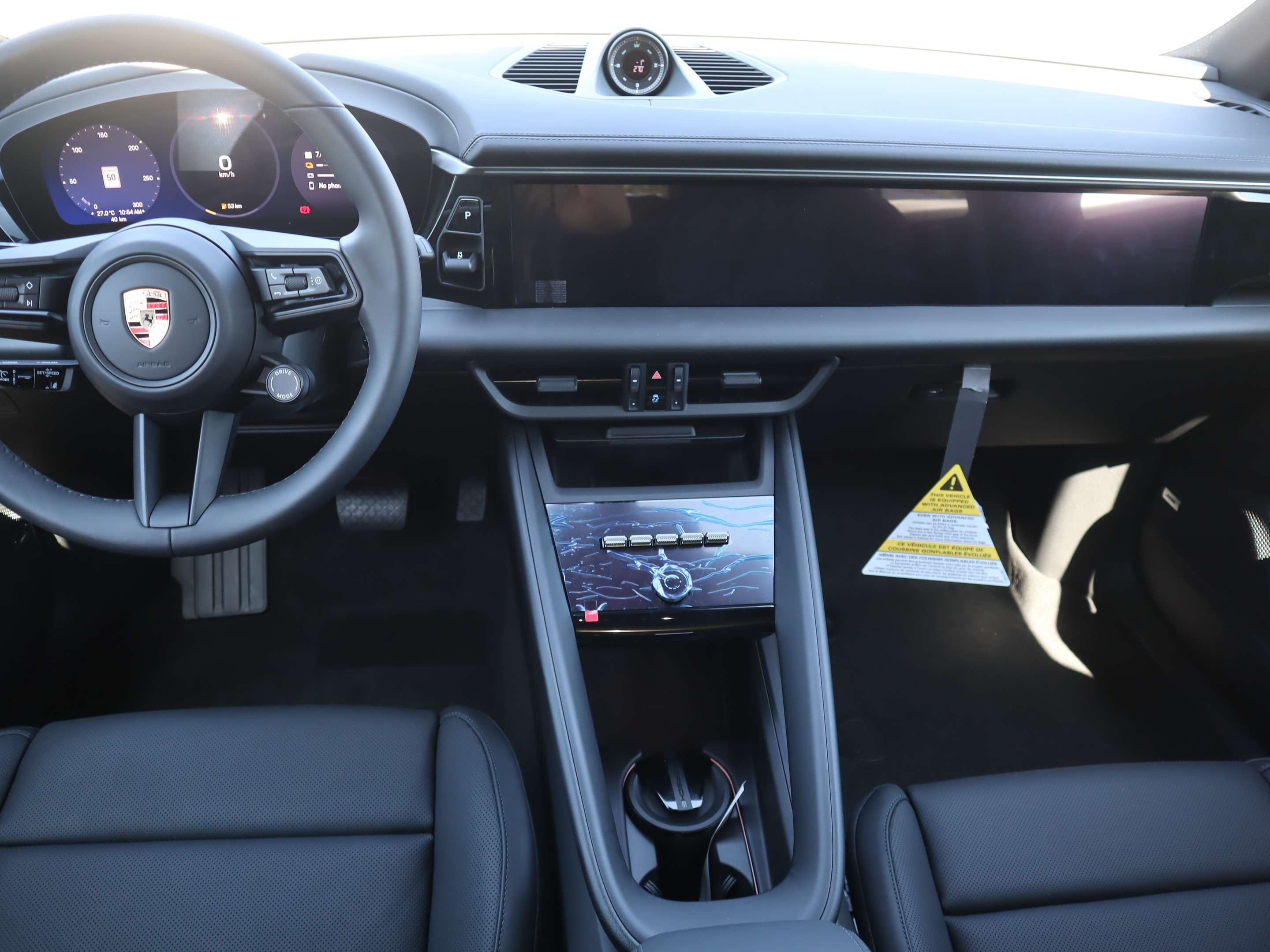 2025 Porsche Macan Electric 4 AWD thumb 16