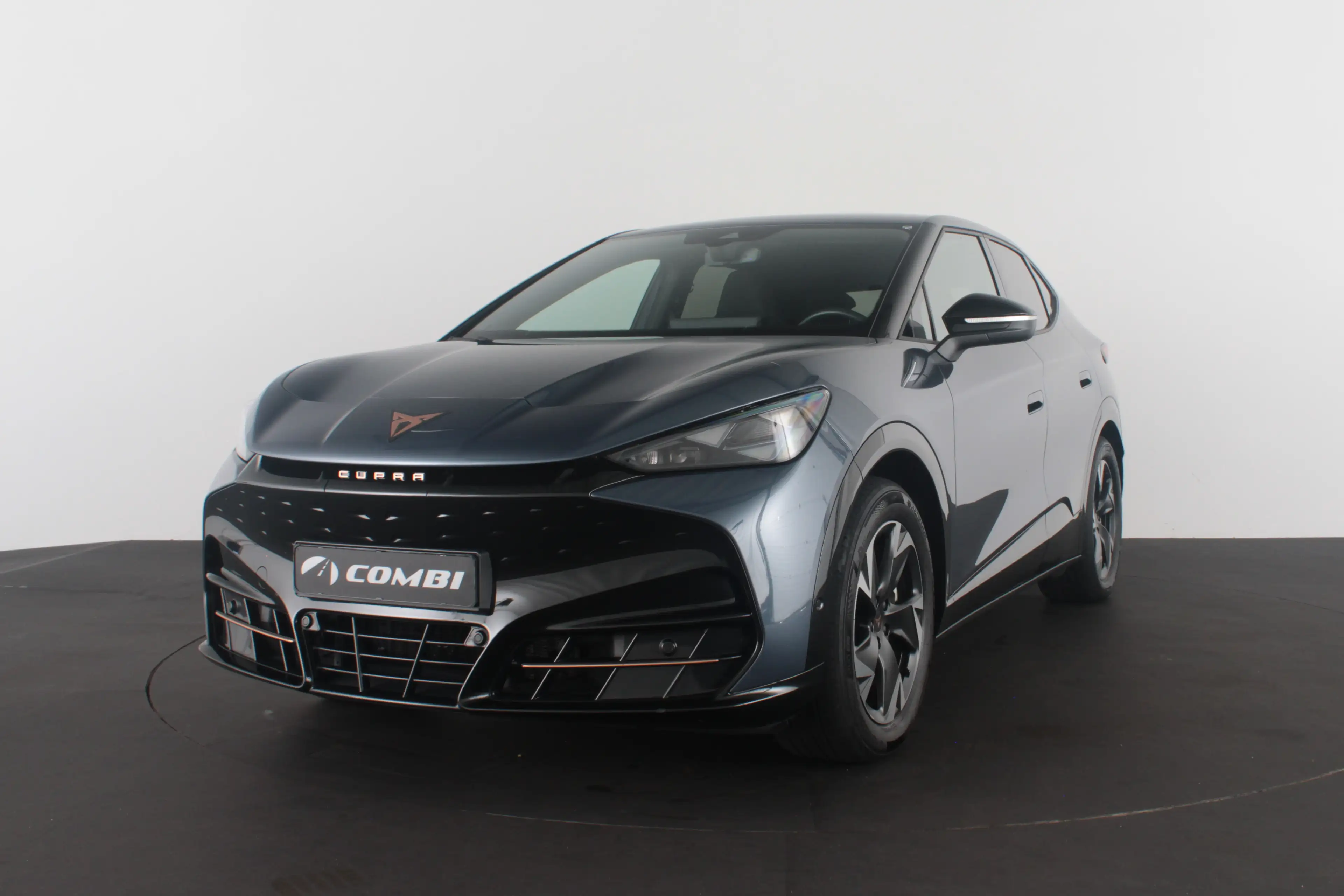 CUPRA Tavascan Business 82 kWh  	569 WLTP/Travel Assist/Tavascan — photo 15