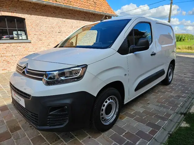 Citroen Berlingo 1.2 BENZINE 131PK AUTOMAAT FULL OPTION!