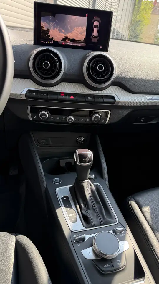 Audi Q2 30 TDI S line, миниатюра 12