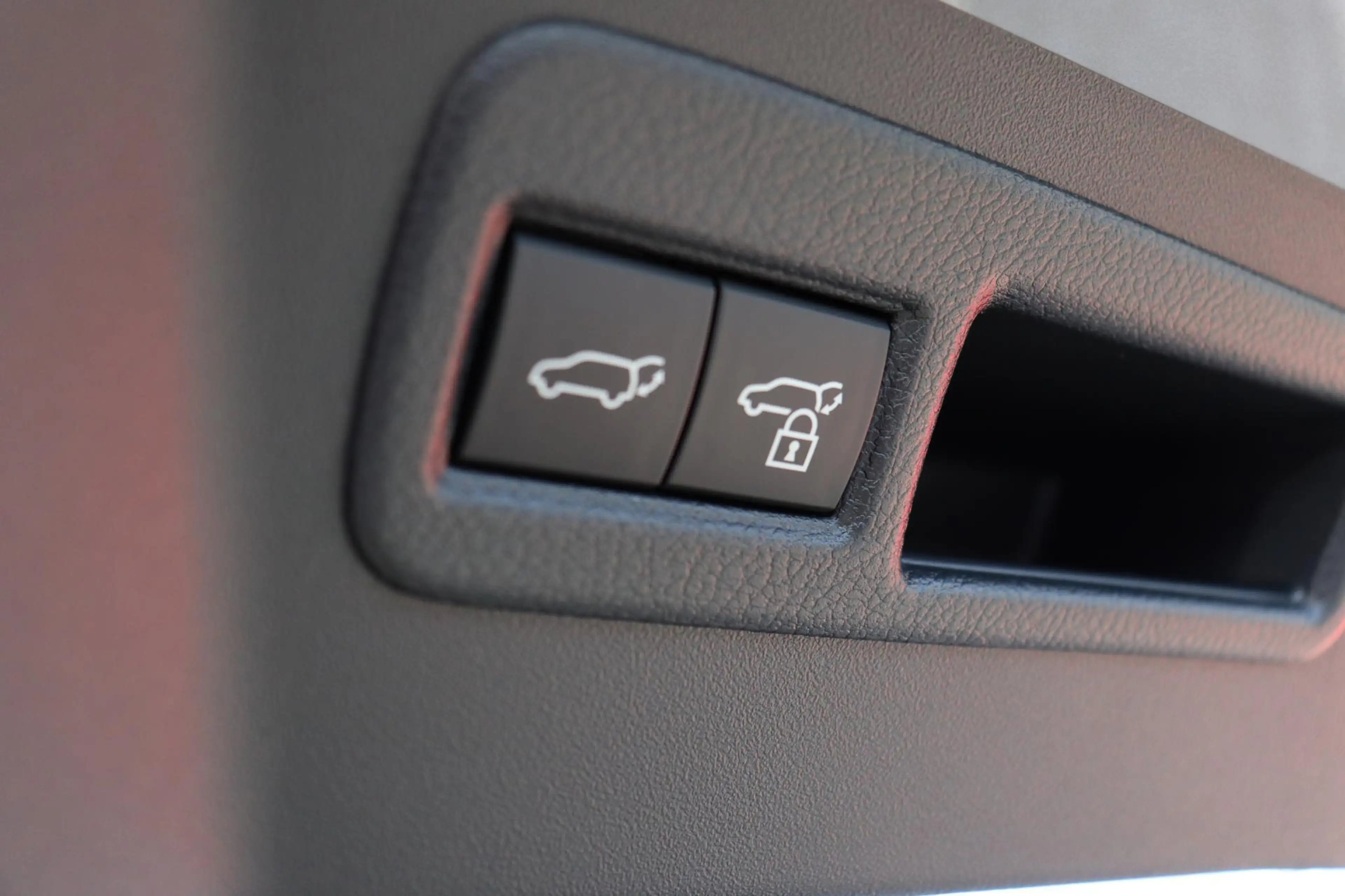 Toyota C-HR+ First Edition 77 kWh — photo 15