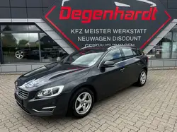 Volvo V60 Kombi D4 Summum Virtual Lane ACC Navi BLIS