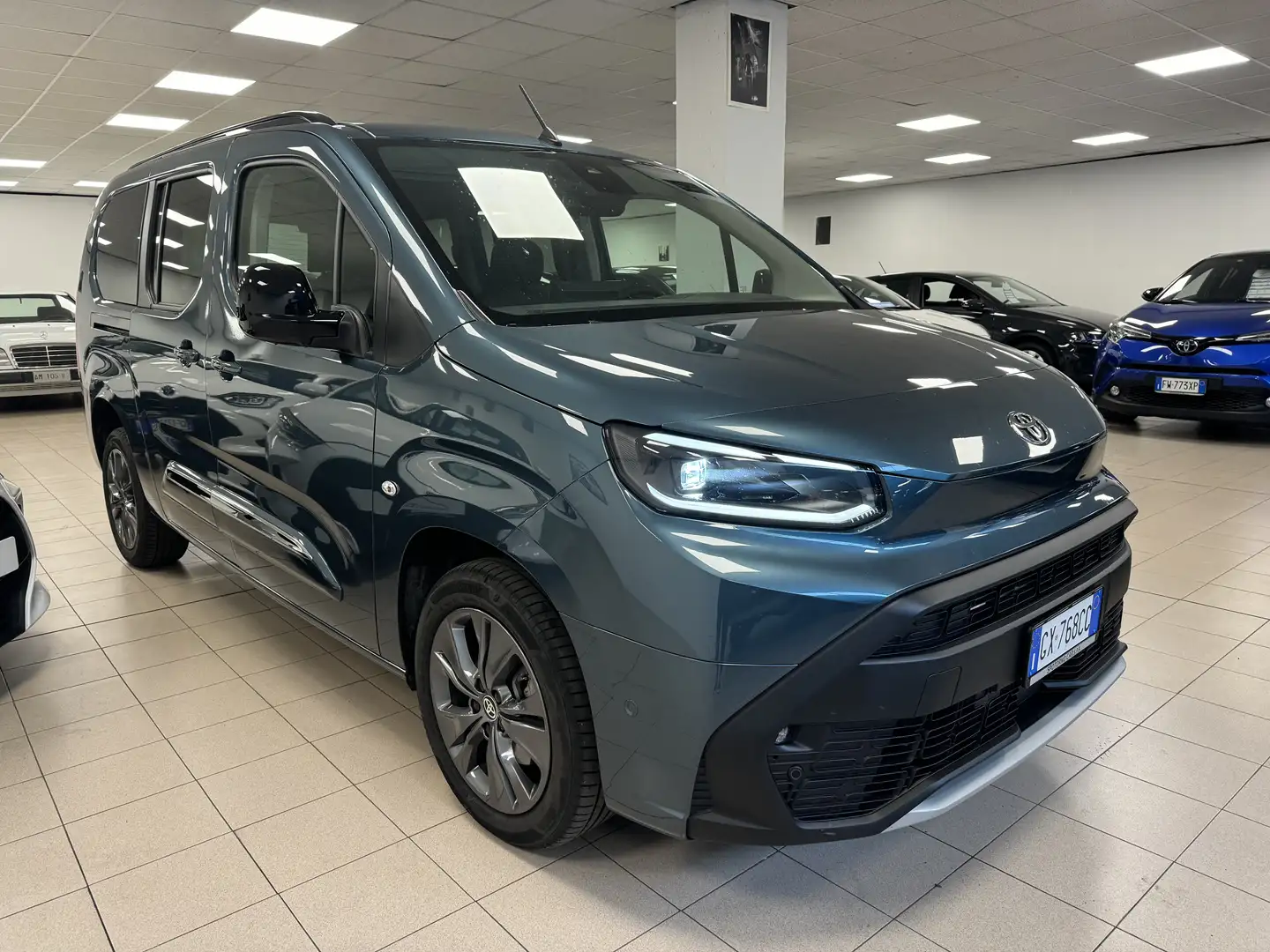 Toyota Proace City Verso 1.5 D-4D L2 Aut Lounge 7-POSTI NUOVO - 1