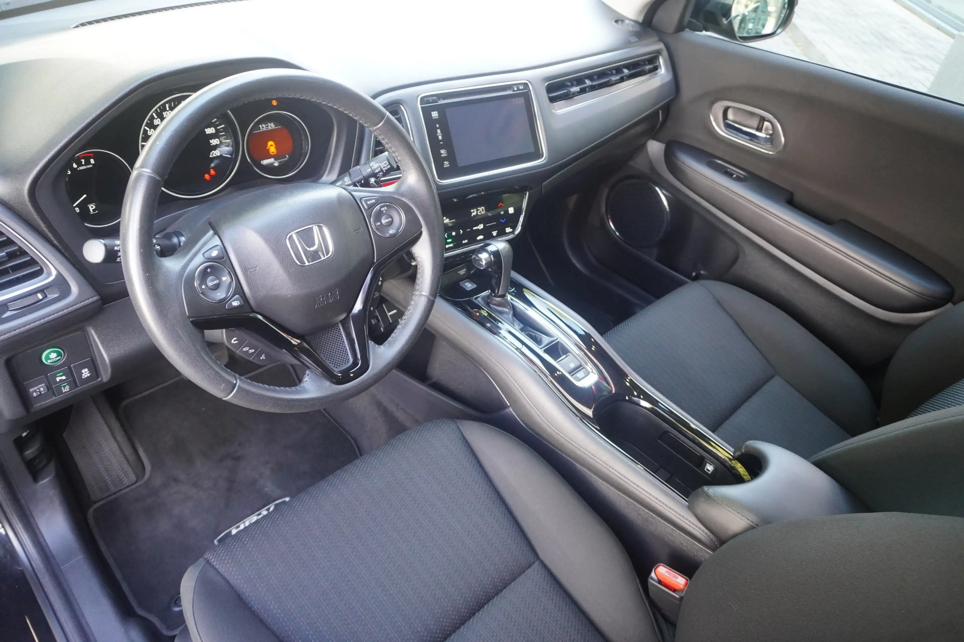 Honda HR-V 1.5 Comfort Tempomat PDC Klimaaut. Limiter — photo 10