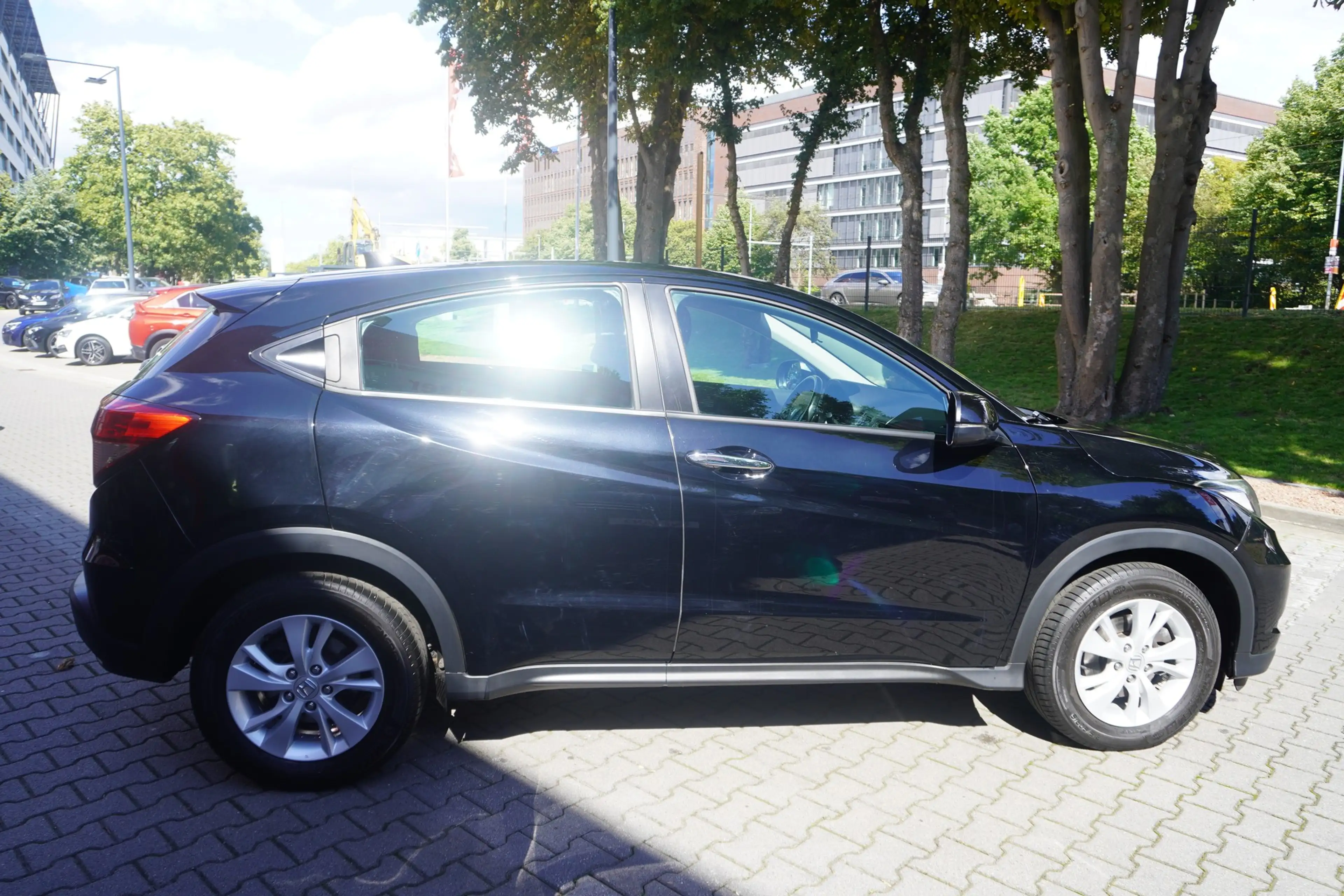 Honda HR-V 1.5 Comfort Tempomat PDC Klimaaut. Limiter — photo 5