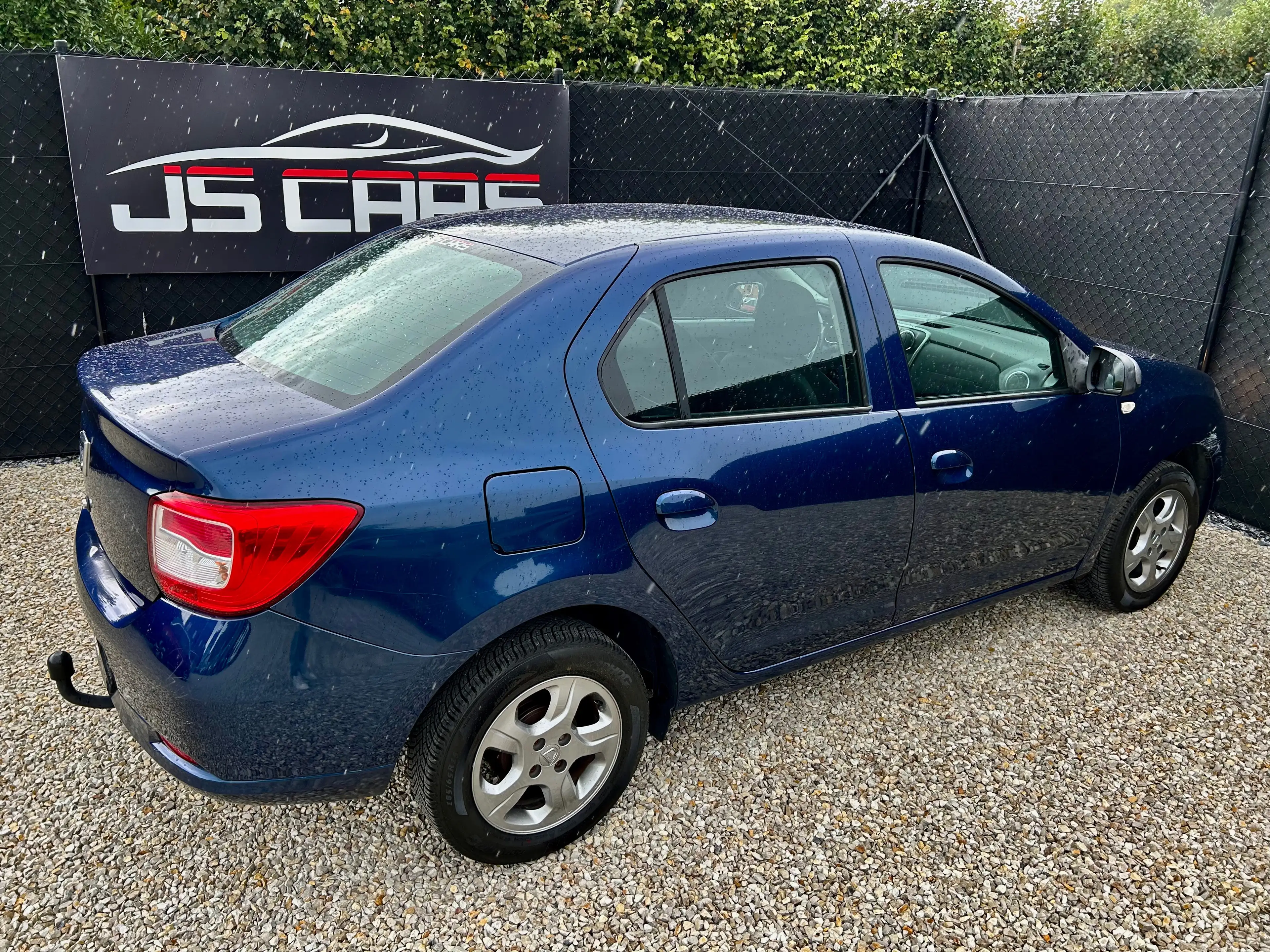 Dacia Logan 1.2i*1er PROP*GPS*AIRCO*ATTACHE REMORQUE* — photo 8