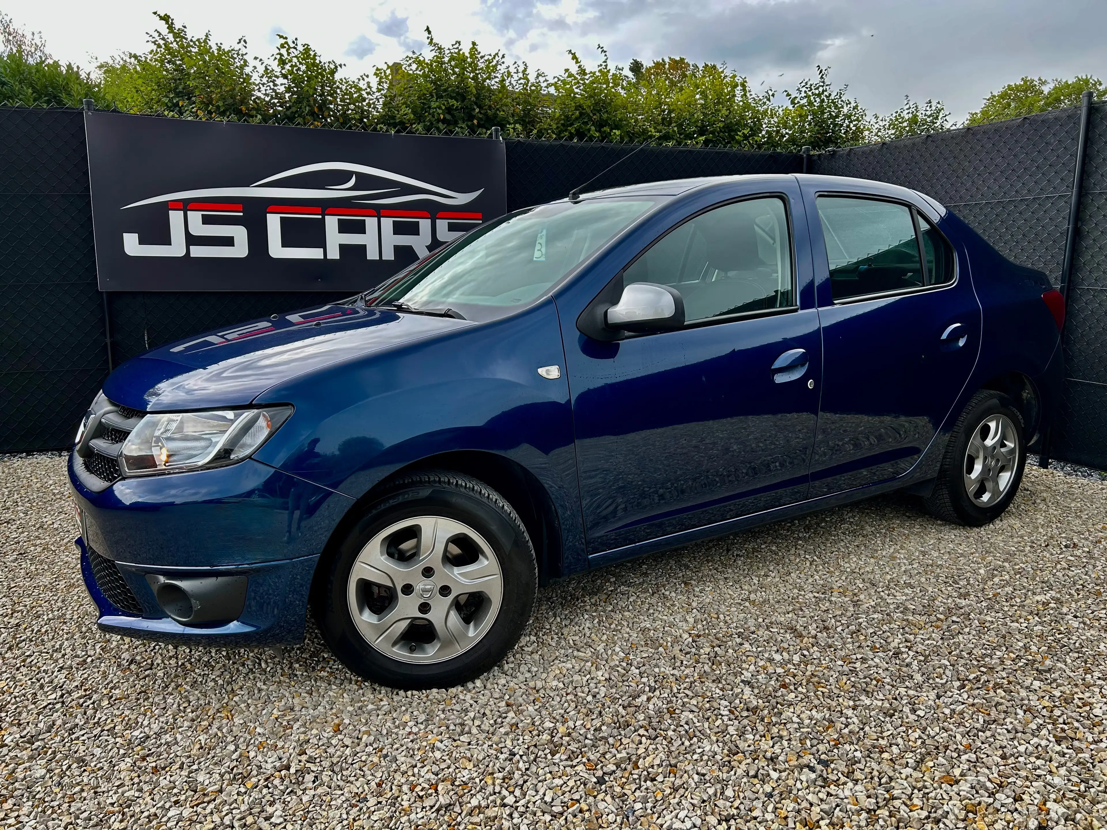 Dacia Logan 1.2i*1er PROP*GPS*AIRCO*ATTACHE REMORQUE* — photo 2
