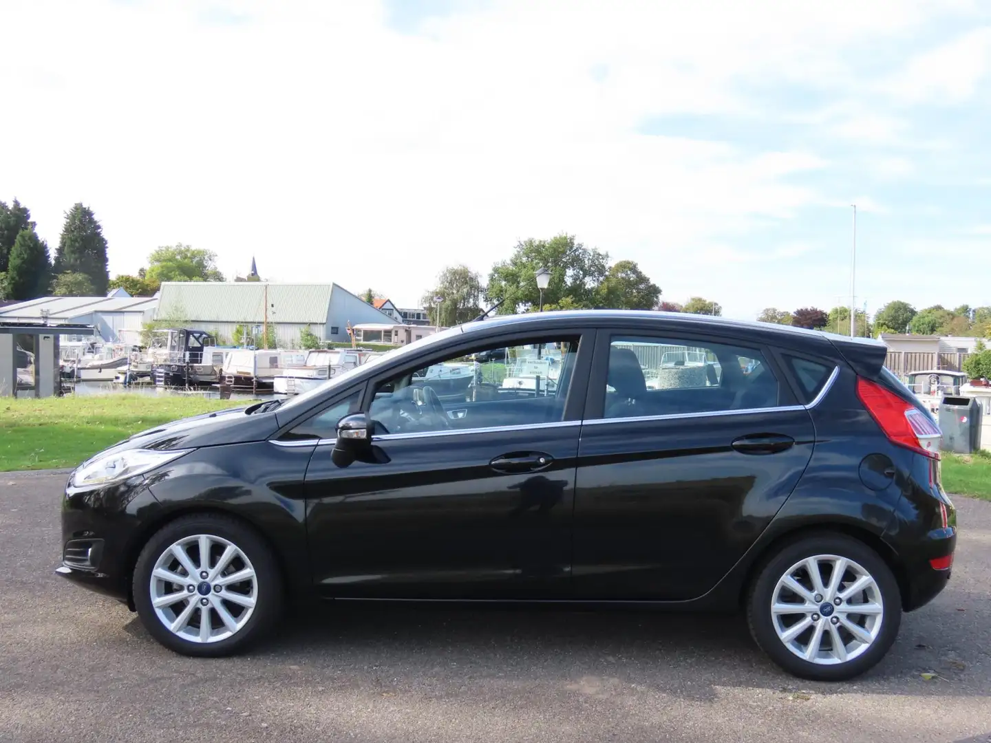 Ford Fiesta 1.0 EcoBoost Titanium *1e EIG ! *Cruise *Automaat Schwarz - 2
