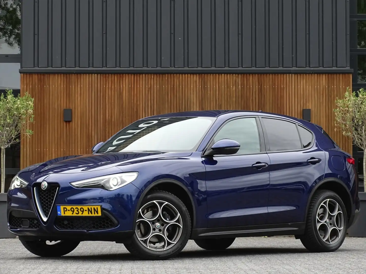 Alfa Romeo Stelvio 2.0 T 281PK AWD automaat Special Ed. Q4 / LED / 20 Azul - 1